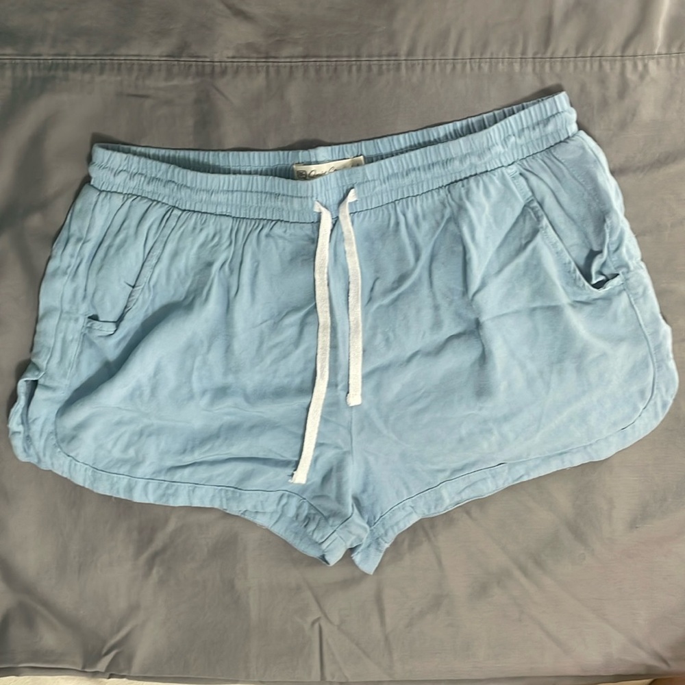 Quiet Storm size L booty shorts